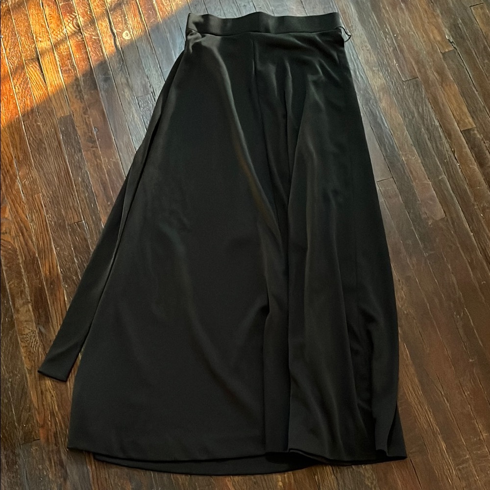 Elegant Black Women's Skirt
